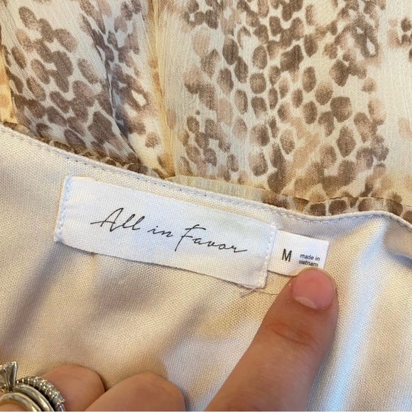 Gorgeous All in Favor Wrap Dress Snake Print
Nordstrom Women's Size Medium - Picture 4 of 12